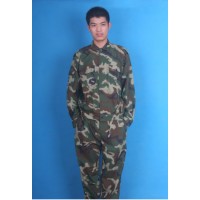 微波站地球站防雷達(dá)高頻微波輻射分體服75db寬頻段防護(hù)