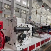 PET地板生產線機械設備擠出機